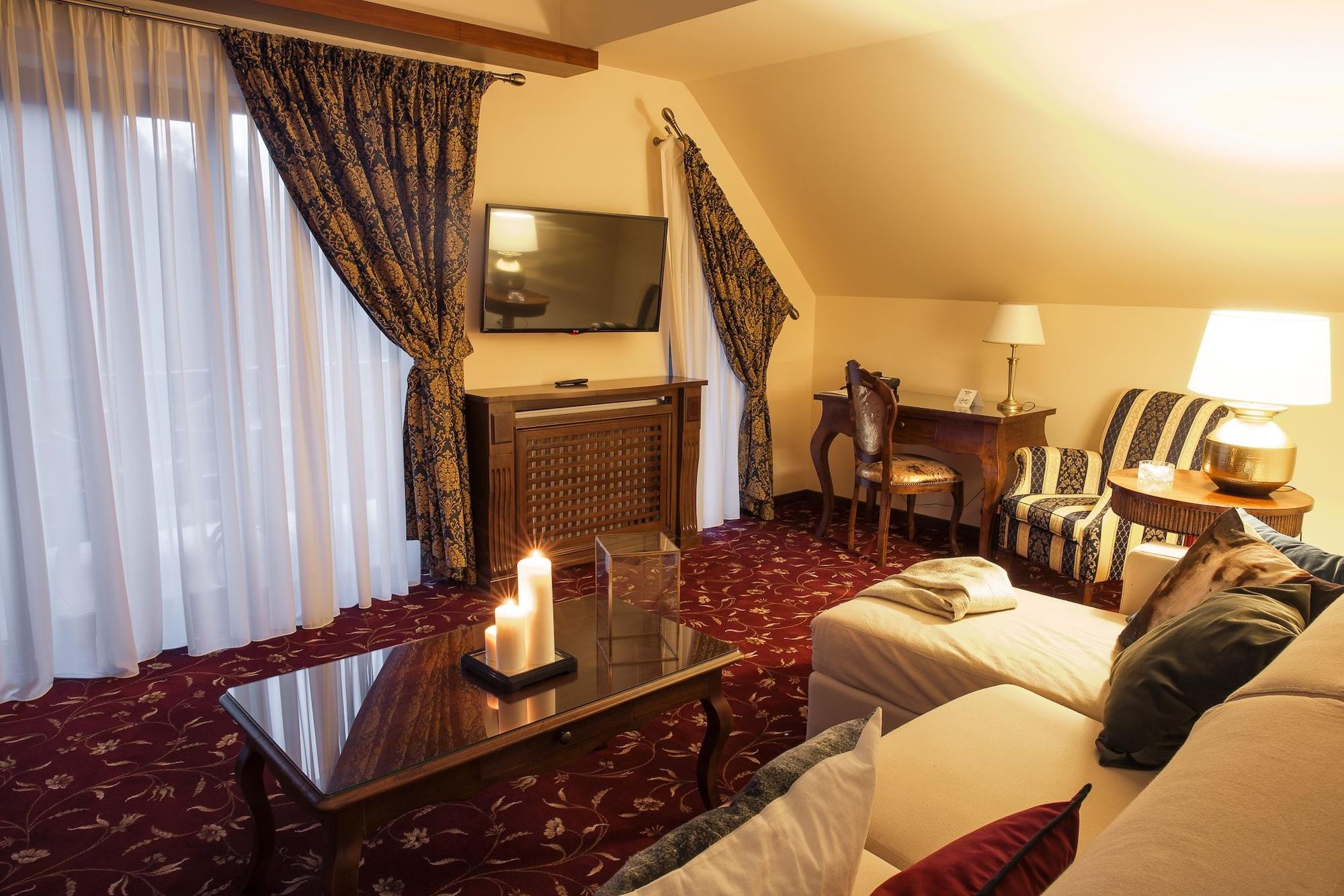 Hotel Boutique Belvedere Sinaia Exterior photo