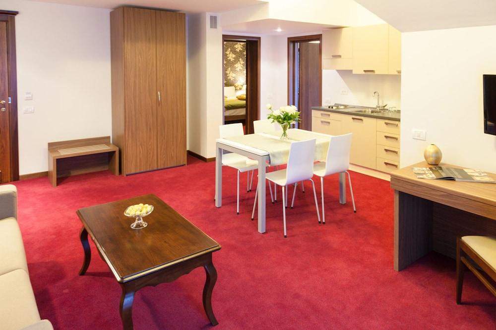 Hotel Boutique Belvedere Sinaia Exterior photo