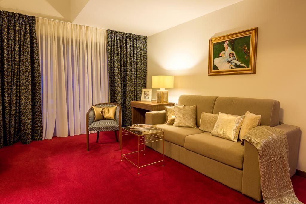 Hotel Boutique Belvedere Sinaia Exterior photo