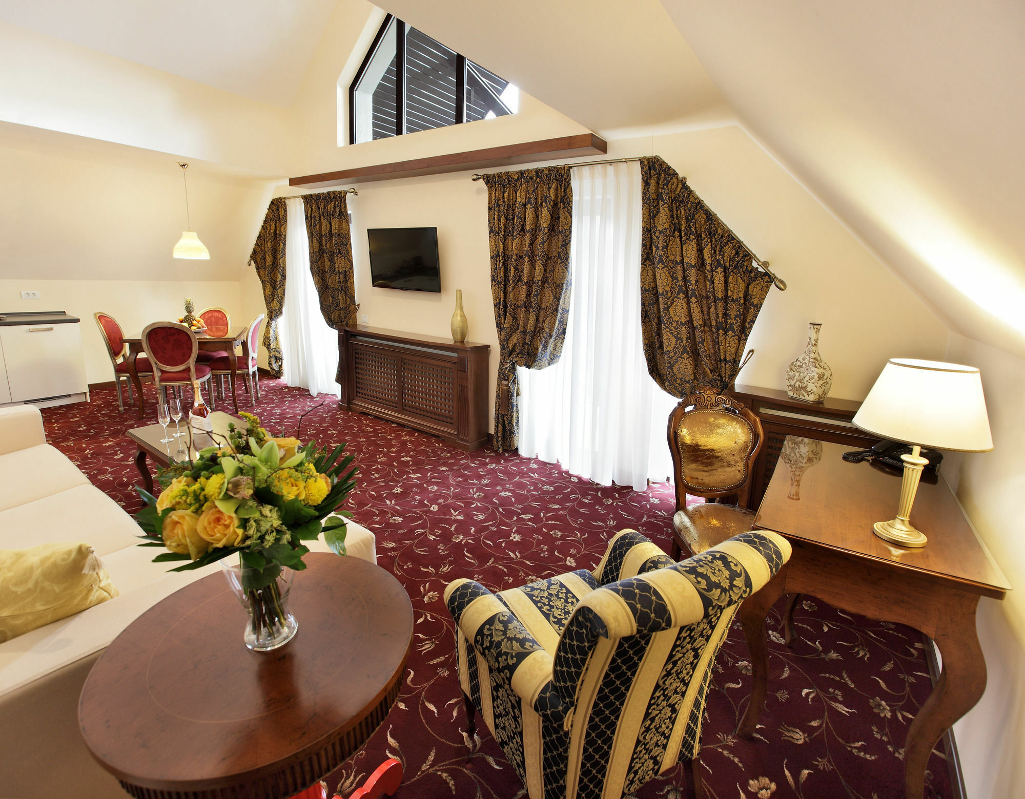 Hotel Boutique Belvedere Sinaia Exterior photo